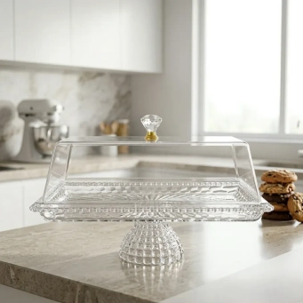 Kitchen & Dining