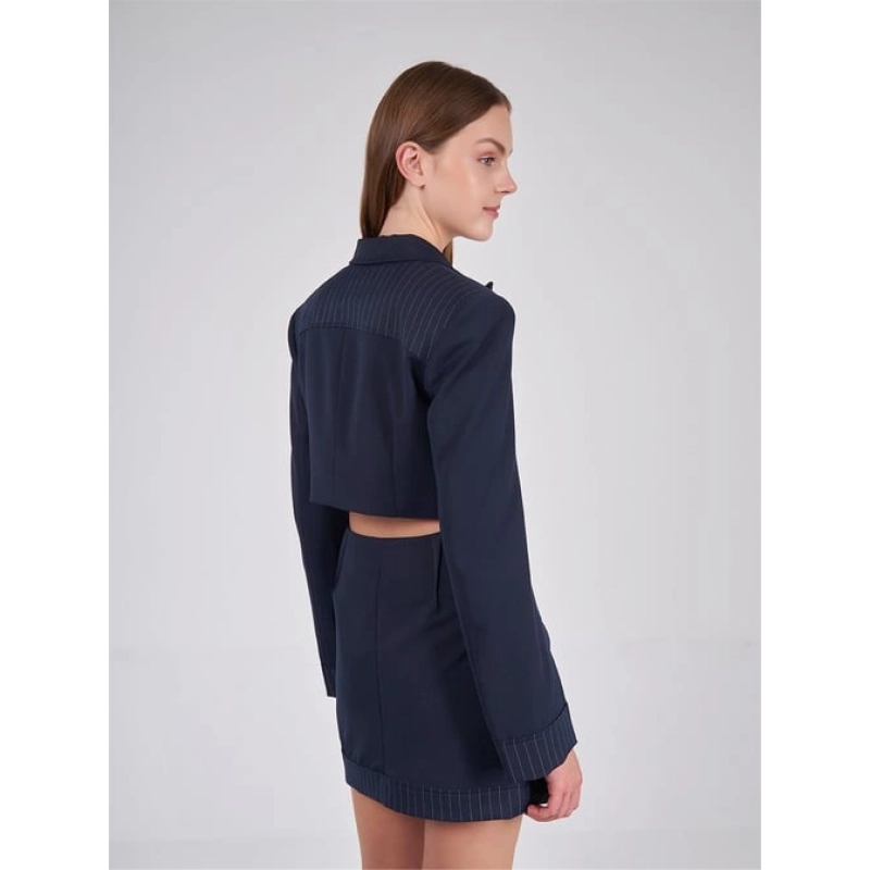 Hybrid Crop Blazer with Striped