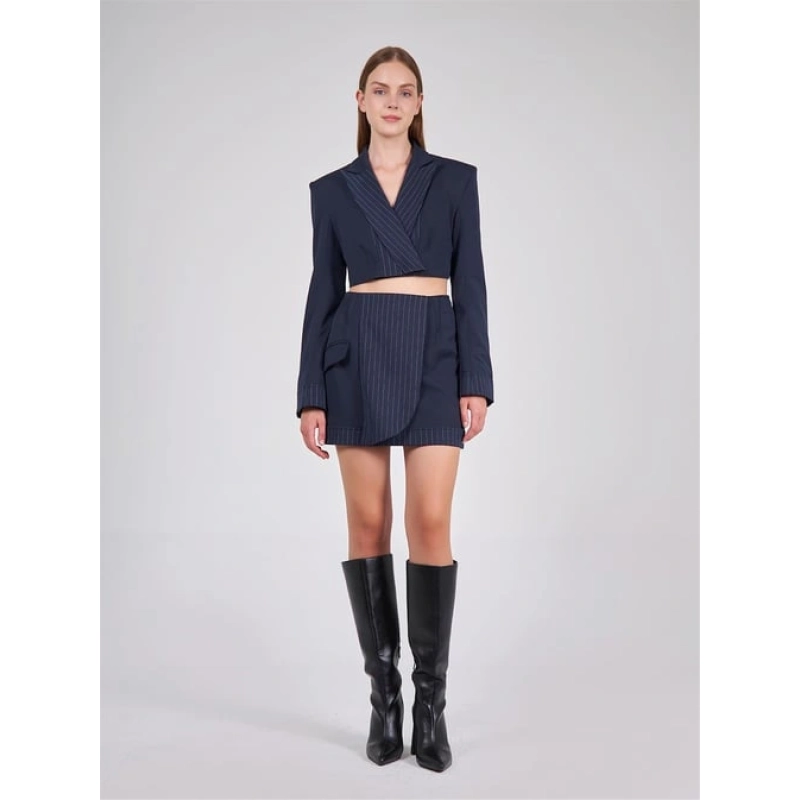Hybrid Crop Blazer with Striped