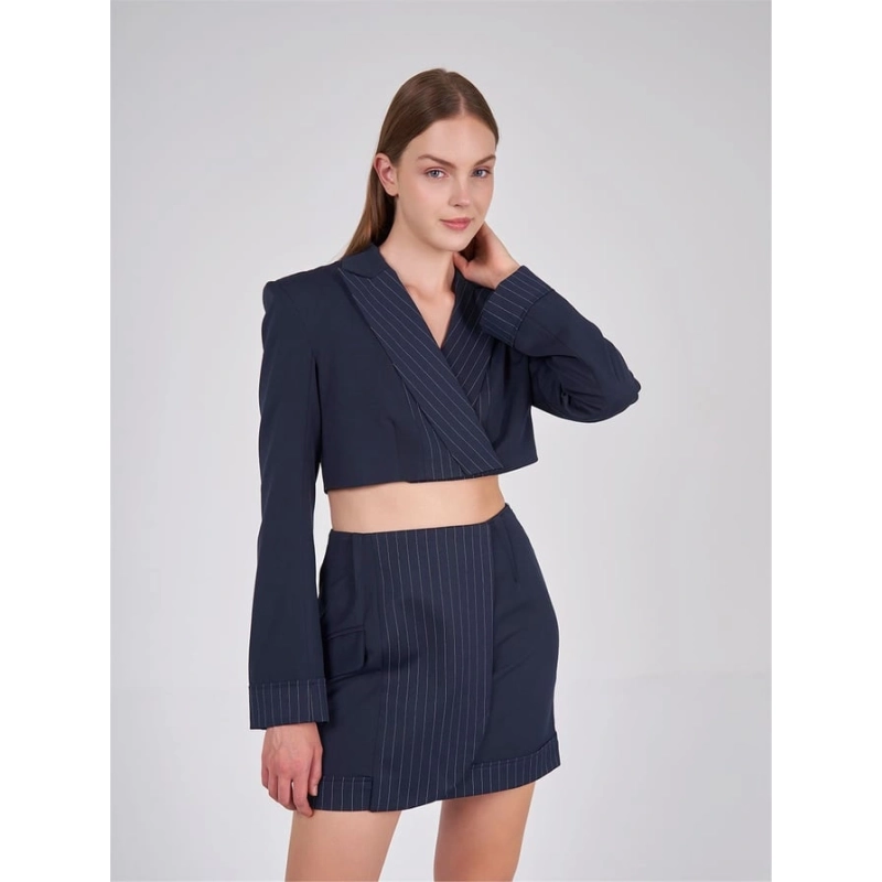 Hybrid Crop Blazer with Striped