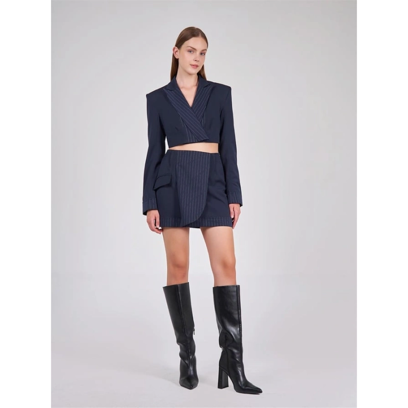 Hybrid Crop Blazer with Striped