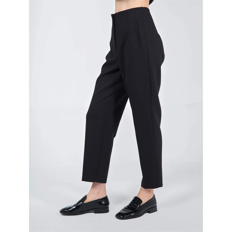 BG DART DETAILED WRIST LENGTH PANTS