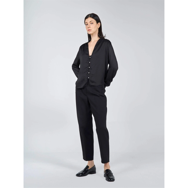 BG DART DETAILED WRIST LENGTH PANTS