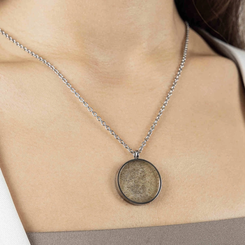 Eternal Circle Sand Charm