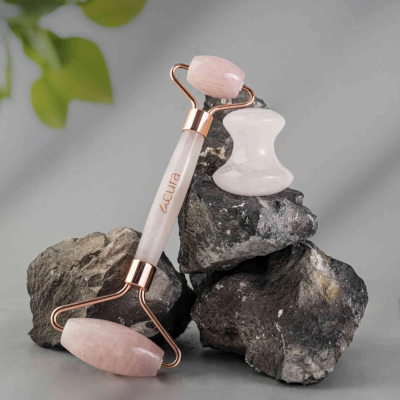 Rose Quartz Dual-Action Face Roller &mdash; Natural Holistic Care - Pink
