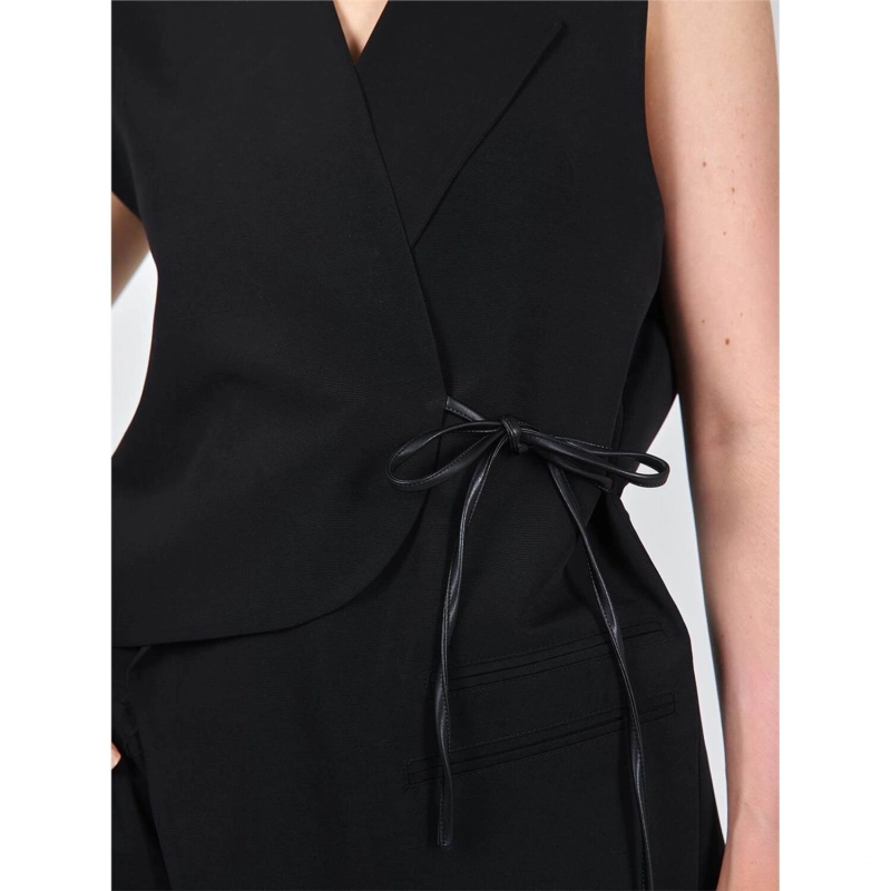 Asymmetrical Sleeveless Vest with Contrast Binding