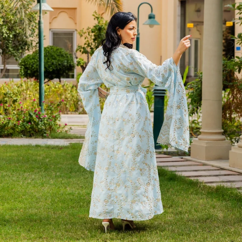 عباية نسائية أنيقة مفتوحة بقصة عادية مع فستان داخلي - كتان مطرز، مناسبة للارتداء اليومي