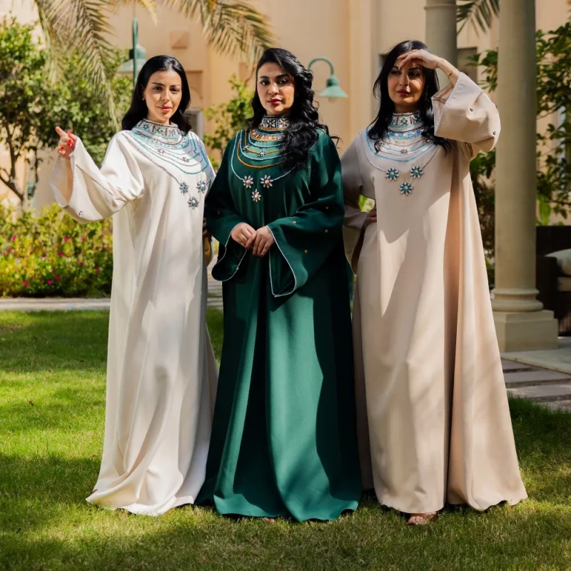 عباية نسائية أنيقة مطرزة بالخرز - للمناسبات الاحتفالية والرسمية