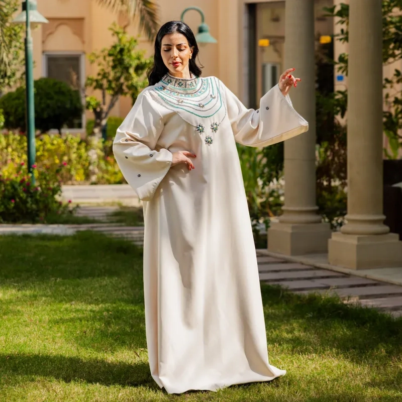 عباية نسائية أنيقة مطرزة بالخرز - للمناسبات الاحتفالية والرسمية