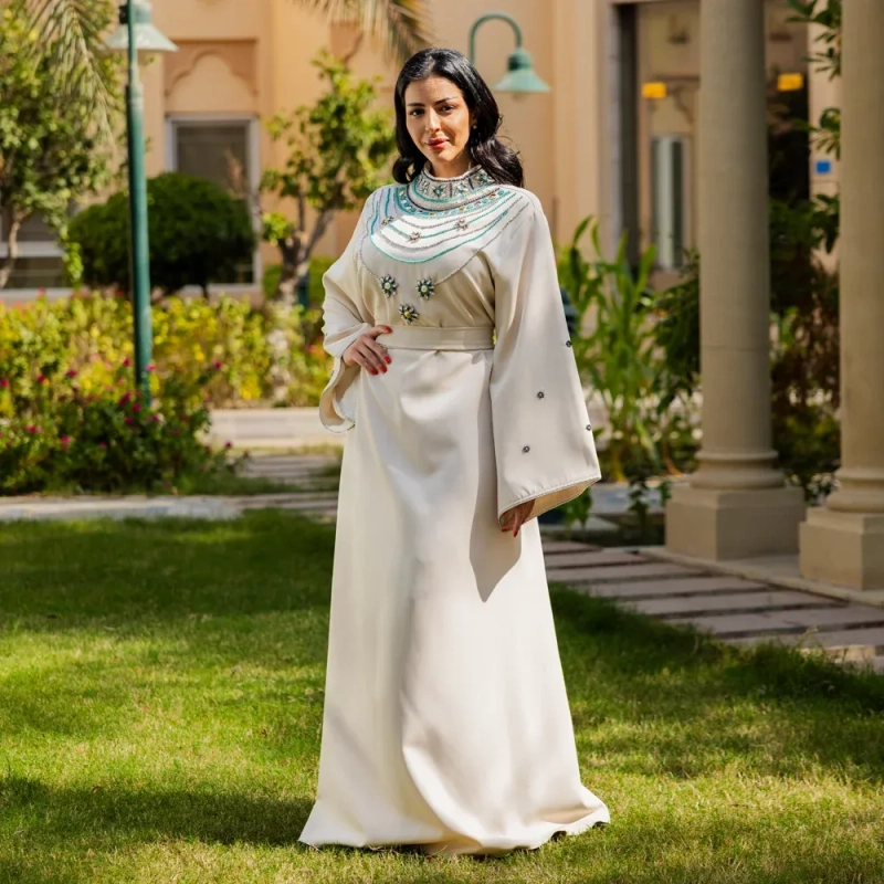 عباية نسائية أنيقة مطرزة بالخرز - للمناسبات الاحتفالية والرسمية