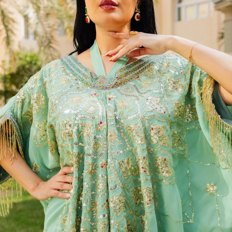 دراعة للنساء أنيقة مطرزة ومزينة بالخرز - فري سايز، مناسبة للمناسبات الرسمية
