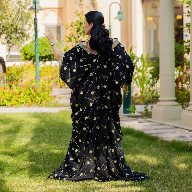 دراعة للنساء أنيقة مطرزة ومزينة بالخرز - فري سايز، مناسبة للمناسبات الرسمية