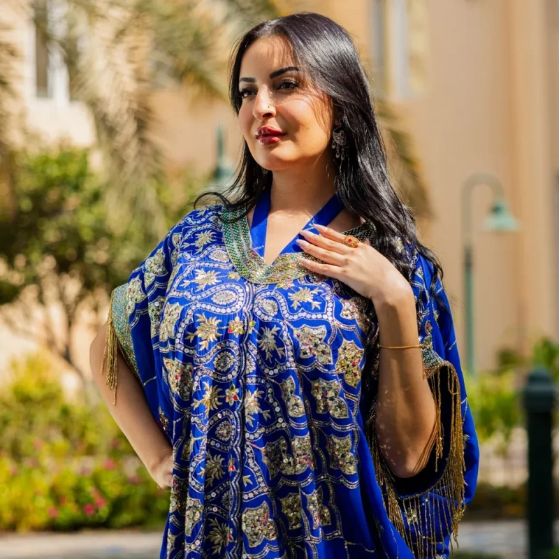 دراعة للنساء أنيقة مطرزة ومزينة بالخرز - فري سايز، مناسبة للمناسبات الرسمية