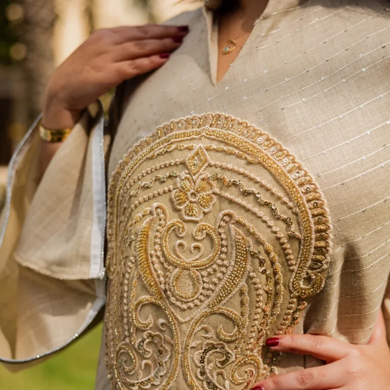 Women's Elegant Regular-Fit Closed Abaya - Embroidered Linen, Daily Modest Wear