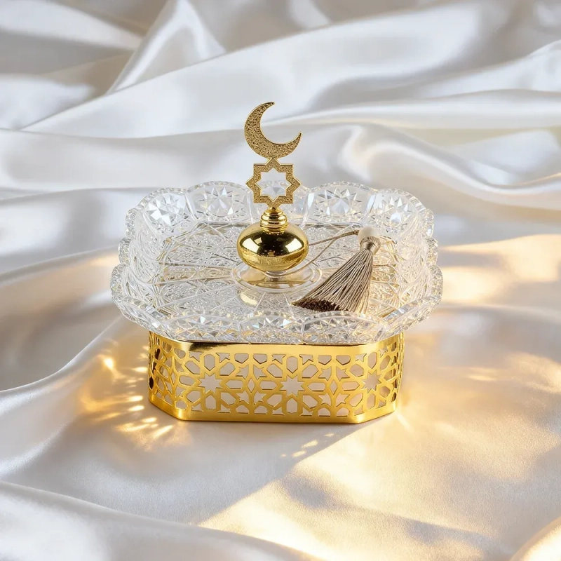 Square Ramadan Serving Tray - Golden color &ndash; A shimmering centerpiece for your festive hospitality