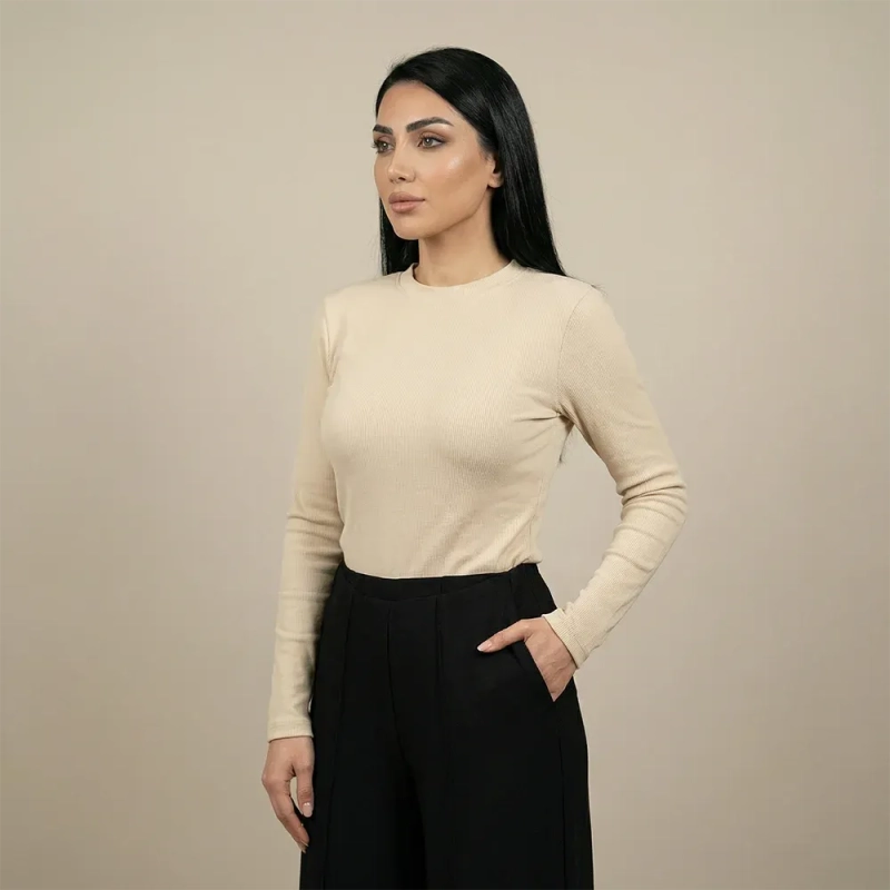 توب سادة ضيق بأكمام طويلة &ndash; نسائي &ndash; تصميم أنيق وبسيط وأساسي للاستخدام اليومي