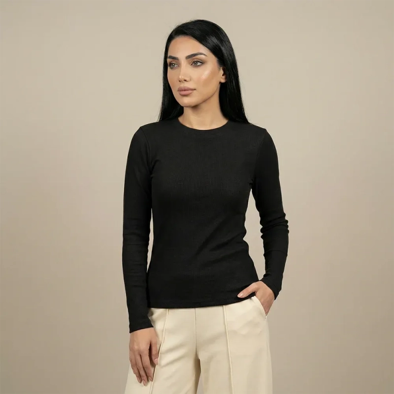 توب سادة ضيق بأكمام طويلة &ndash; نسائي &ndash; تصميم أنيق وبسيط وأساسي للاستخدام اليومي