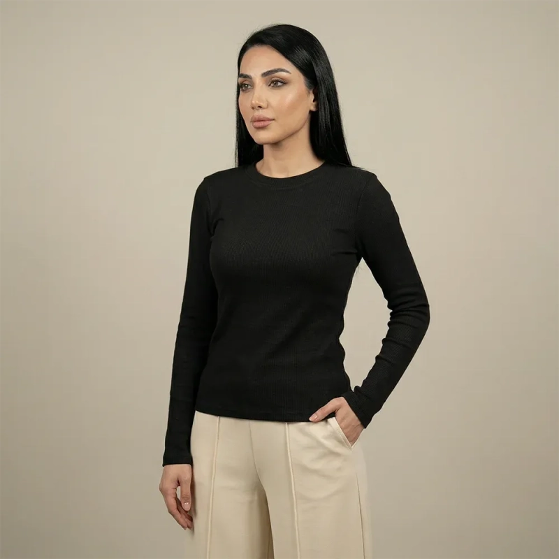 توب سادة ضيق بأكمام طويلة &ndash; نسائي &ndash; تصميم أنيق وبسيط وأساسي للاستخدام اليومي
