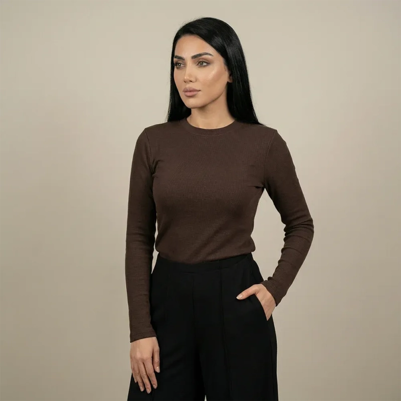 توب سادة ضيق بأكمام طويلة &ndash; نسائي &ndash; تصميم أنيق وبسيط وأساسي للاستخدام اليومي