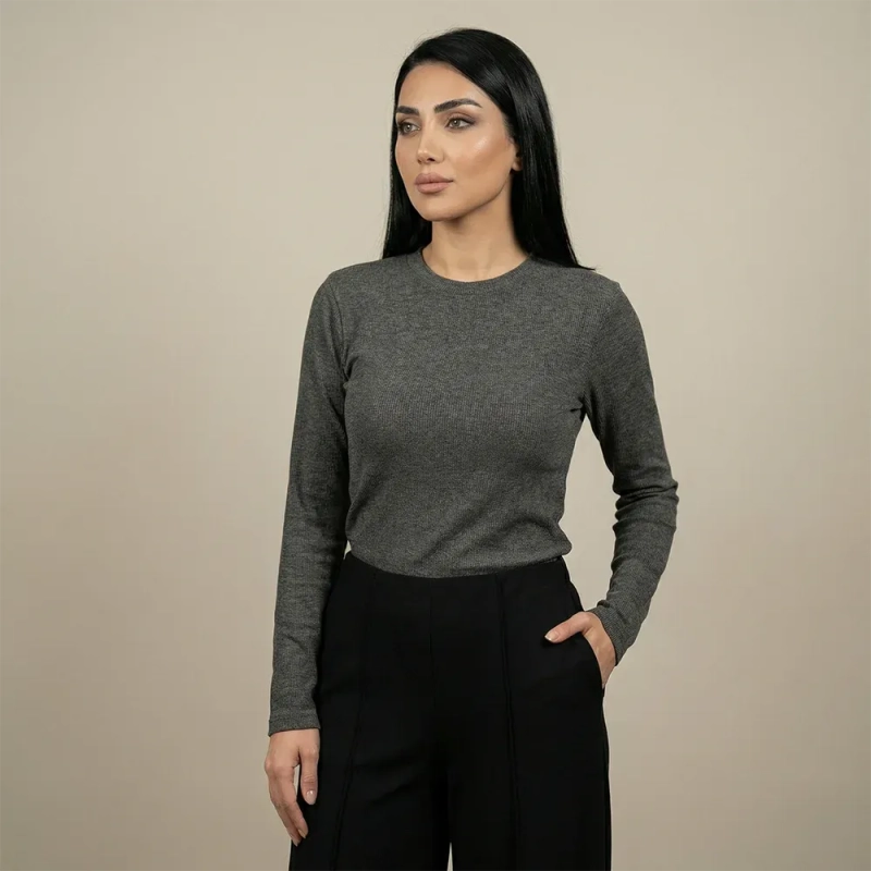 توب سادة ضيق بأكمام طويلة &ndash; نسائي &ndash; تصميم أنيق وبسيط وأساسي للاستخدام اليومي