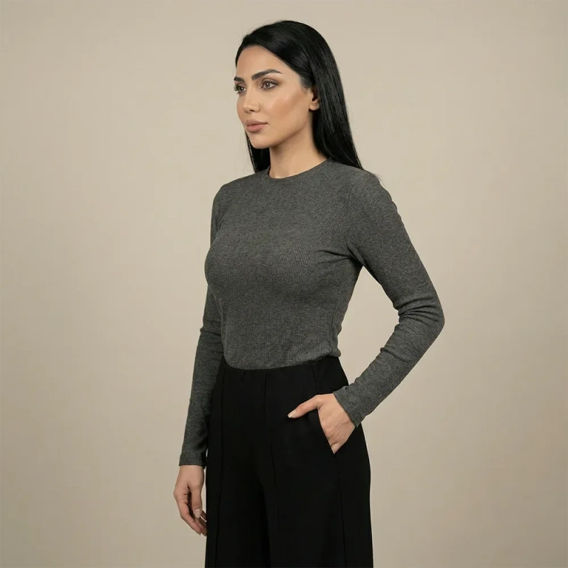 توب سادة ضيق بأكمام طويلة &ndash; نسائي &ndash; تصميم أنيق وبسيط وأساسي للاستخدام اليومي