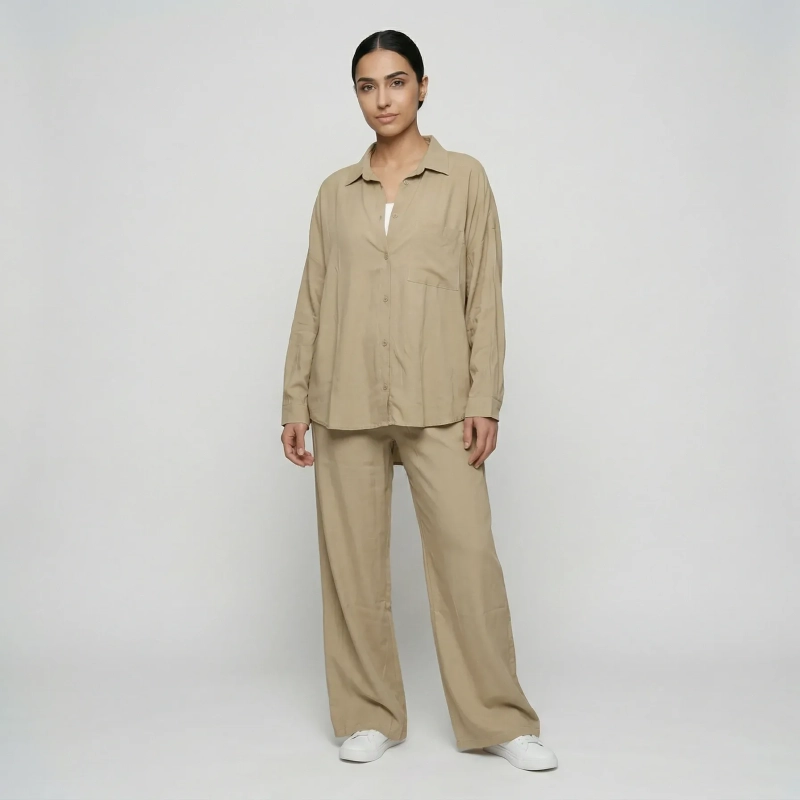 Modern Women&rsquo;s Oversized Two-Piece Set &ndash; Relaxed Shirt &amp; Pants