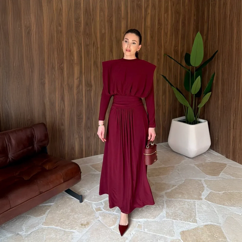 Women's Sleek Long Dress - Evening Wear and Formal Events - Maroon