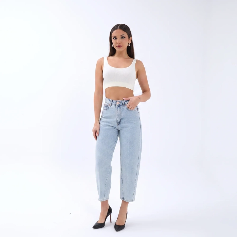 Women's Premium Denim Trousers &mdash; High - Waist Relaxed Fit Jeans &mdash; Daytime Socials, Weekend Outings &amp; Chic Streetwear  - Light Denim Blue