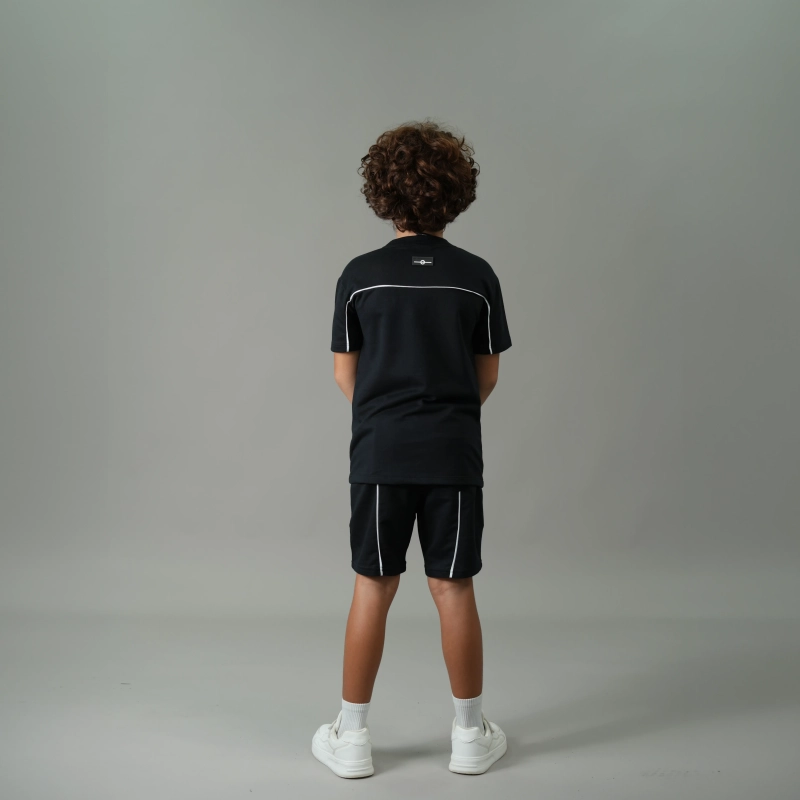 Boys&rsquo; Slim Fit Comfy T-Shirt - Soft Lightweight Casual Crew Neck Tee for Everyday Wear - Black