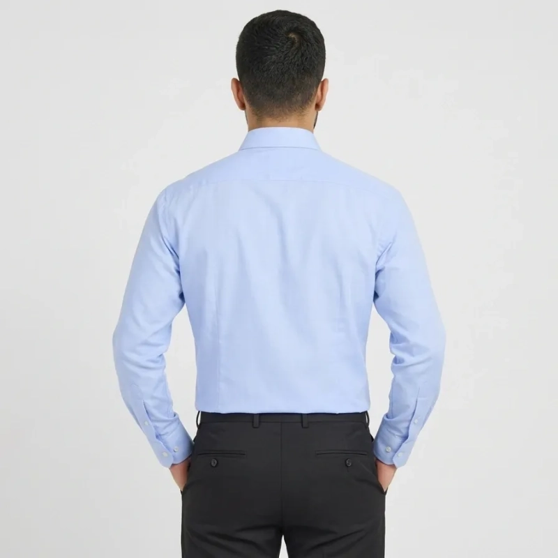 قميص رجالي كلاسيكي - أبيض وأزرق فاتح